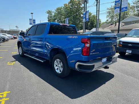Used 2022 Chevrolet Silverado 1500 LT AWD/4WD image 5