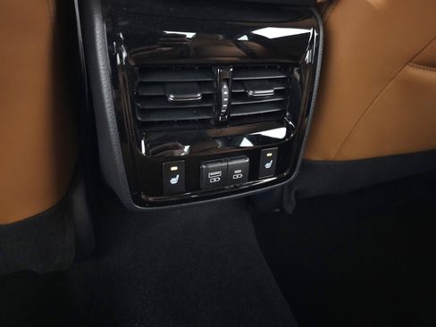 Used 2022 Toyota Avalon Limited w/ Advanced Safety Package FWD image 30