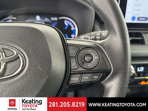 Certified 2025 Toyota RAV4 XLE image 29