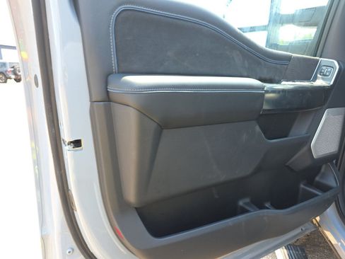 Used 2025 Ford F250 Platinum AWD/4WD image 5
