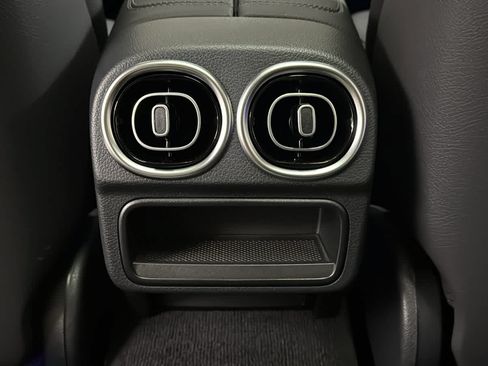 New 2026 Mercedes-Benz C 300 4MATIC Sedan image 28