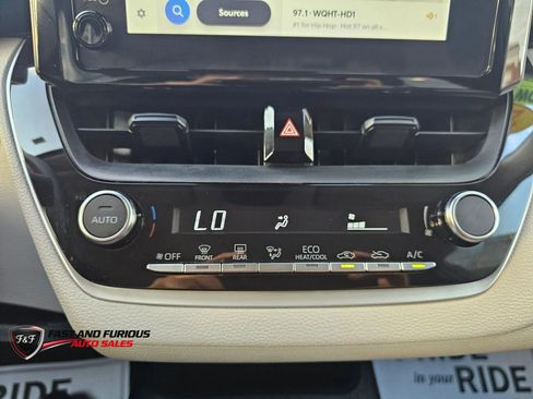 Used 2023 Toyota Corolla LE FWD image 21