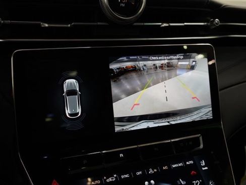 Used 2025 Maserati Grecale GT image 25