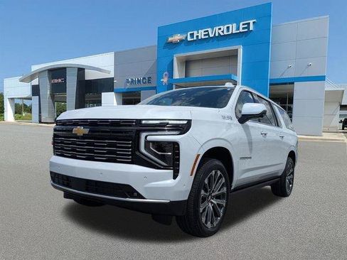 New 2026 Chevrolet Suburban High Country RWD image 9