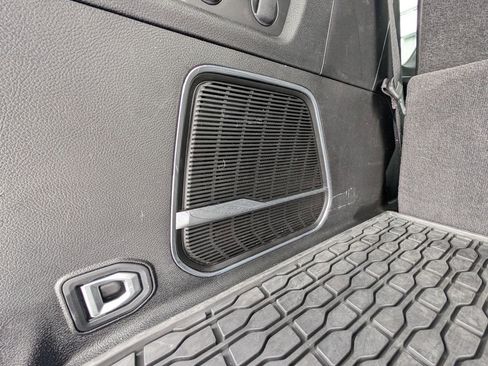 Used 2024 Jeep Wagoneer Series III image 45