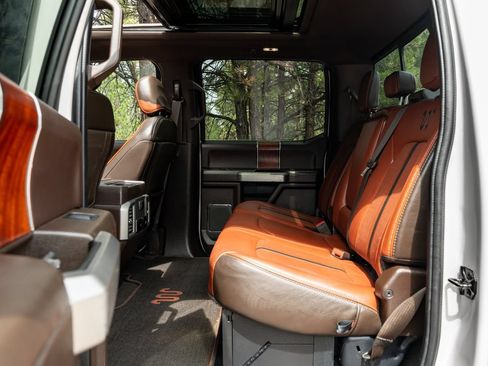 Used 2019 Ford F450 King Ranch w/ King Ranch Ultimate Package AWD/4WD image 29