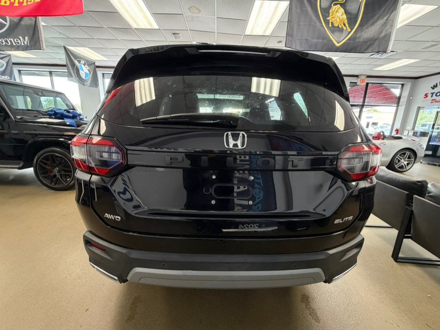 Used 2023 Honda Pilot Elite image 16