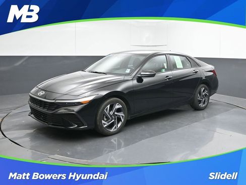 Certified 2025 Hyundai Elantra Sport FWD image 1