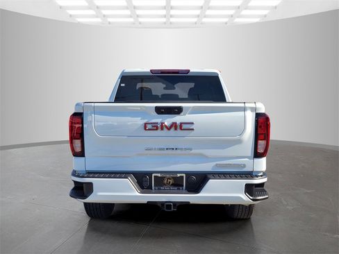 New 2026 GMC Sierra 1500 Elevation image 5