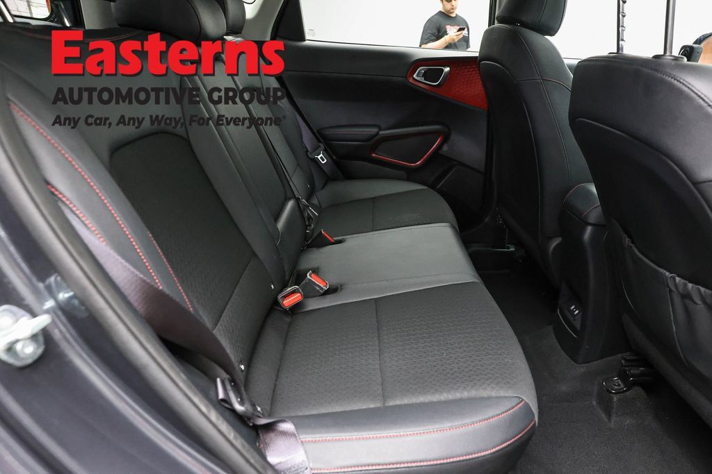 Used 2023 Kia Soul GT-Line FWD image 25