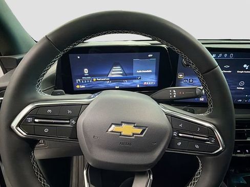 New 2026 Chevrolet Traverse LT image 11