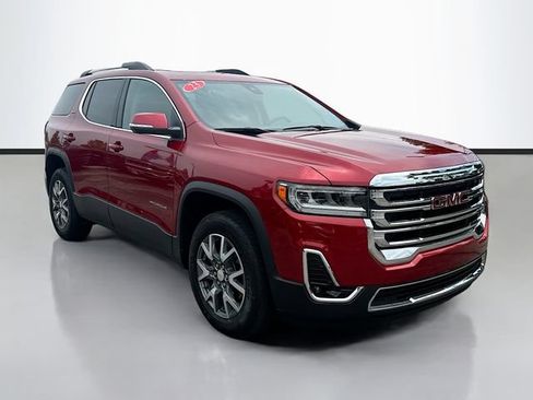 Used 2023 GMC Acadia SLT w/ LPO, Floor Liner Package FWD image 3