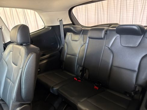 Used 2023 Kia Telluride EX w/ EX Captain's Chair Package FWD image 13