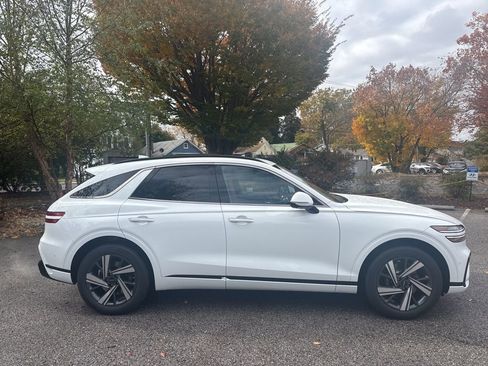 New 2026 Genesis GV70 3.5T Sport Advanced image 10