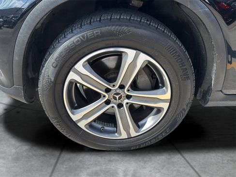 Used 2018 Mercedes-Benz GLC 300 4MATIC image 9