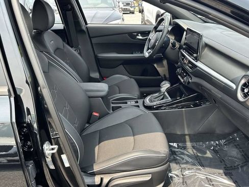 Used 2023 Kia Forte GT-Line w/ GT-Line Technology Package FWD image 20