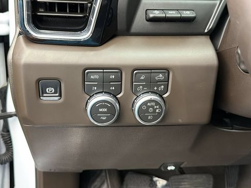 Used 2026 GMC Sierra 1500 Denali w/ Denali Reserve Package AWD/4WD image 31
