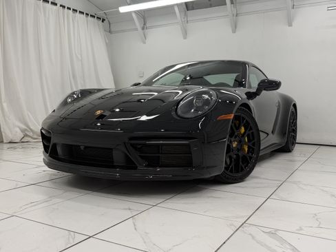Certified 2023 Porsche 911 Carrera GTS RWD image 8