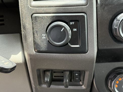 Used 2022 Ford F250 XL w/ Power Equipment Group RWD image 19
