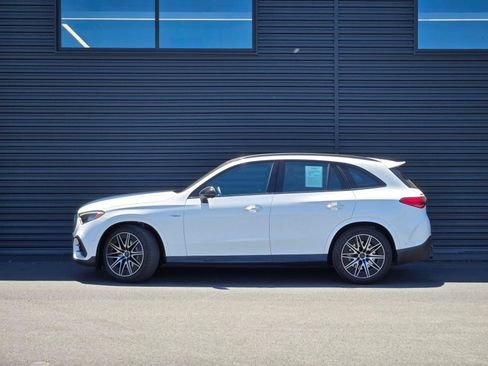 Used 2025 Mercedes-Benz GLC 43 AMG 4MATIC image 2