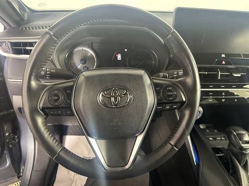 Used 2021 Toyota Venza XLE w/ Softex Package AWD/4WD image 14