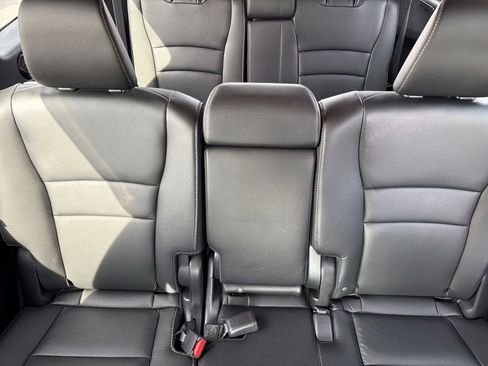 Used 2021 Honda Pilot Special Edition image 13