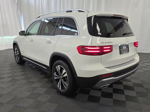 Certified 2025 Mercedes-Benz GLB 250 4MATIC image 4