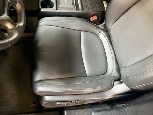 Used 2025 Honda Odyssey EX-L image 19