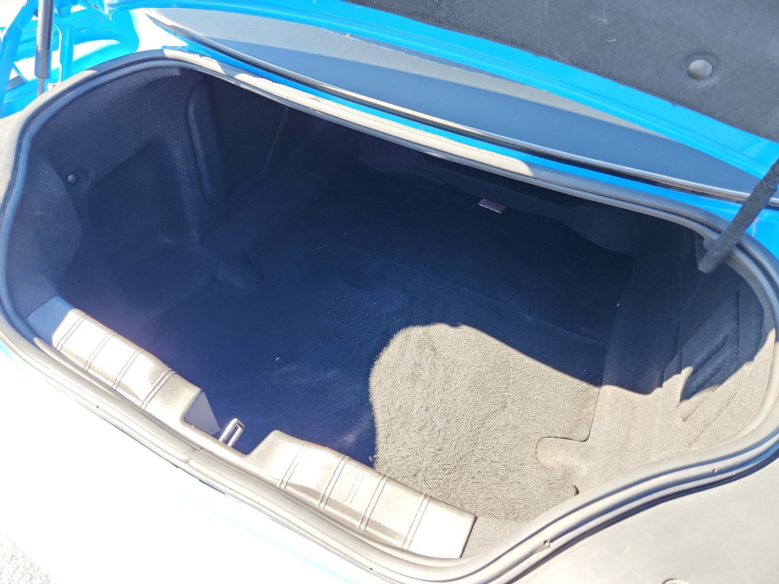 Used 2023 Chevrolet Camaro LT RWD image 11