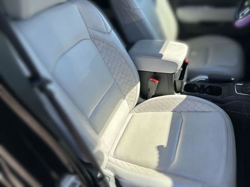 Used 2022 Jeep Wrangler Unlimited Sahara image 27