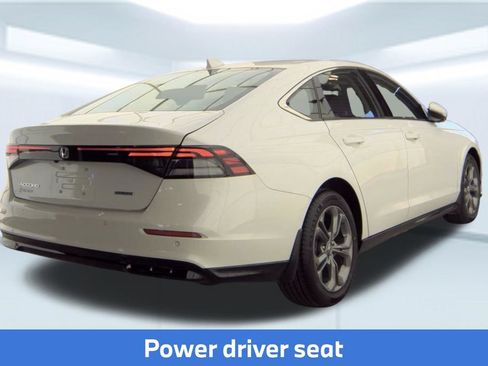 Used 2023 Honda Accord EX-L image 2