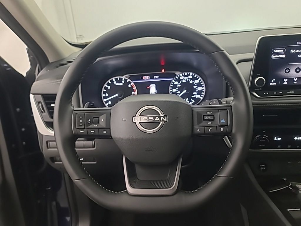 Used 2026 Nissan Rogue SV AWD/4WD image 30
