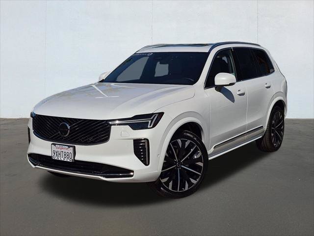 Certified 2026 Volvo XC90 B6 Plus AWD/4WD image 1
