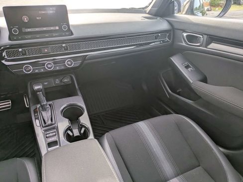 Used 2023 Honda Civic Sport image 17