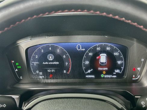 Used 2025 Honda Pilot Black Edition image 14