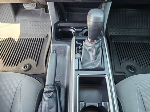 Used 2022 Toyota Tacoma SR5 w/ Technology Package RWD image 27