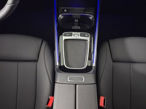 New 2026 Mercedes-Benz GLB 250 4MATIC image 22