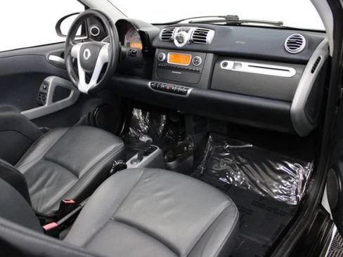 Used 2012 smart fortwo passion RWD image 19