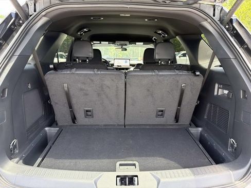 Used 2025 Ford Explorer ST-Line AWD/4WD image 15