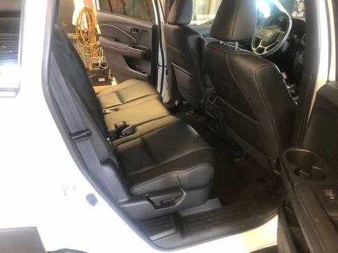 Used 2023 Honda Passport EX-L image 4