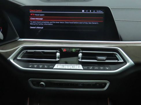 Certified 2023 BMW X5 sDrive40i w/ Premium Package image 14