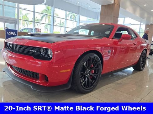Used 2016 Dodge Challenger SRT Hellcat image 4
