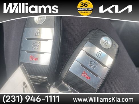 Used 2019 Kia Niro S Touring image 32