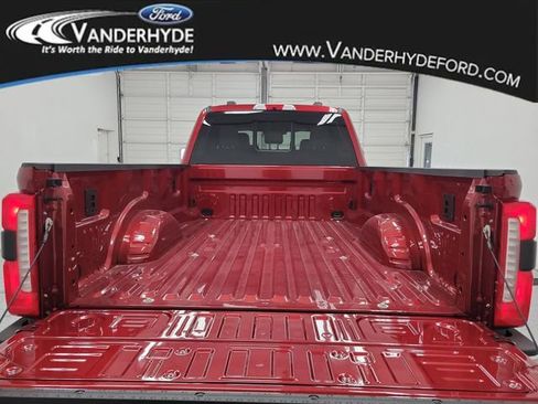 New 2026 Ford F350 Lariat w/ Lariat Premium Package image 8