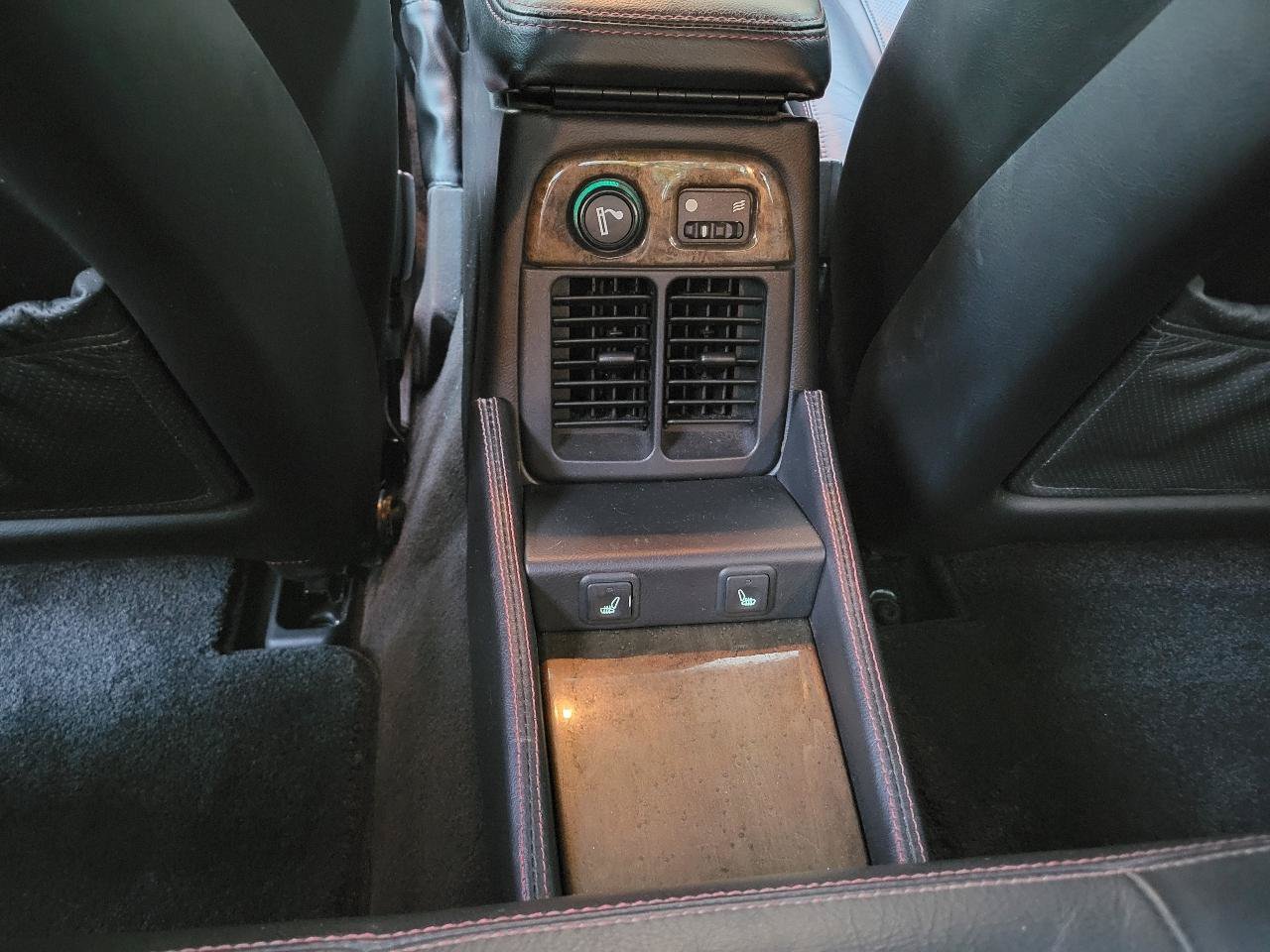 Used 2002 Jaguar XJ8 RWD image 36