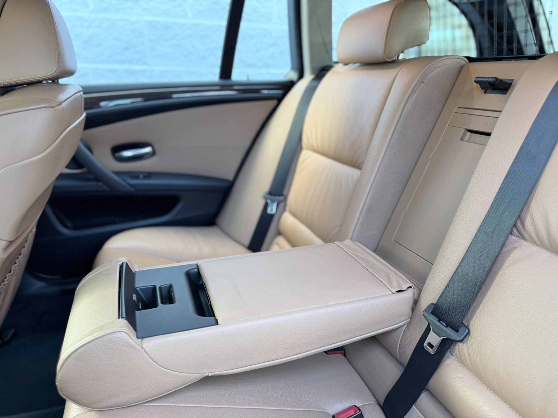 Used 2009 BMW 535i xDrive Wagon AWD/4WD image 25