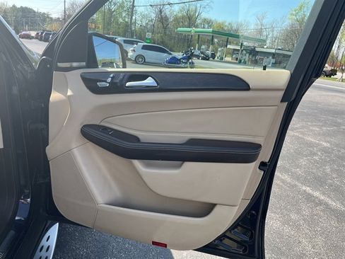 Used 2018 Mercedes-Benz GLE 350 4MATIC image 39