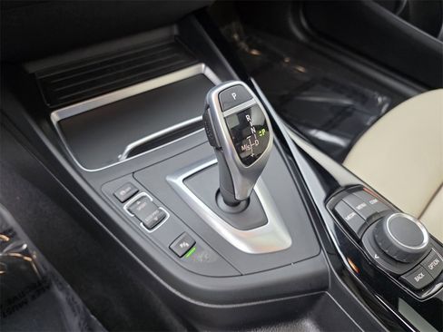 Used 2020 BMW 230i Coupe image 20