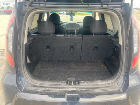 Used 2016 Kia Soul + FWD image 7