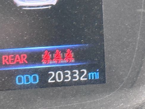 Used 2021 Toyota Corolla LE FWD image 30